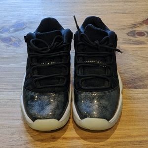 Unisex Jordan 11 retro low barons